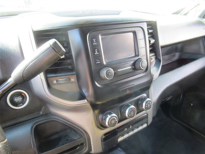 Used 2022 RAM 3500 Tradesman w/ Chrome Appearance Group RWD image 22