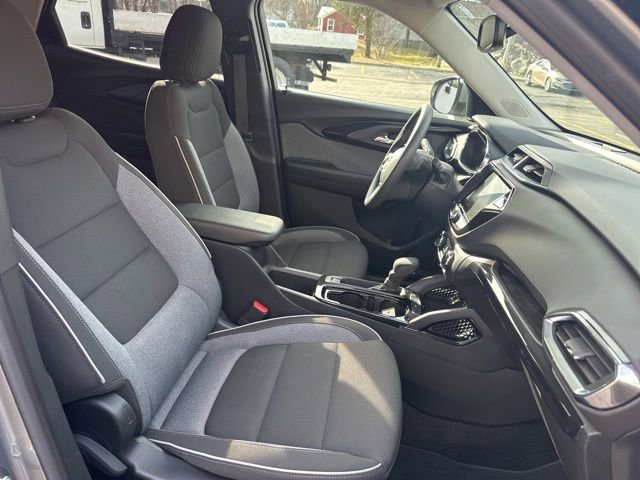 Used 2023 Chevrolet TrailBlazer LT w/ Convenience Package image 30
