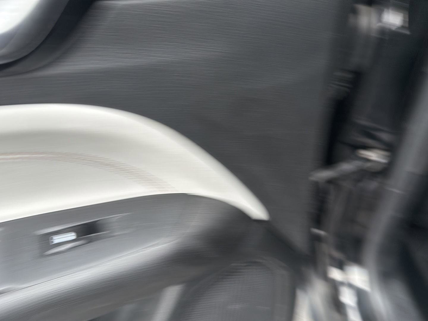 Used 2025 Jeep Compass Limited image 18