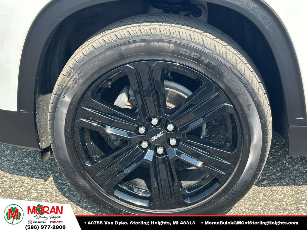 Certified 2024 GMC Acadia Elevation w/ Black Edition FWD image 8