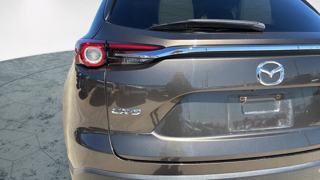 Used 2018 MAZDA CX-9 Touring w/ Touring Premium Package image 30