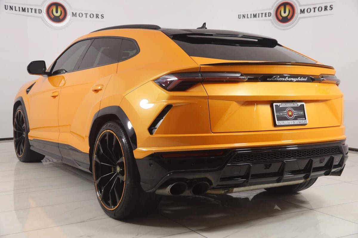 Used 2021 Lamborghini Urus AWD/4WD image 4