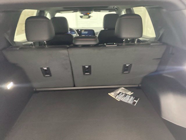 New 2027 Chevrolet Equinox RS w/ Safety and Technology Package FWD image 14