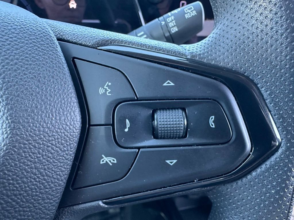 Used 2025 Chevrolet Trax LT image 26