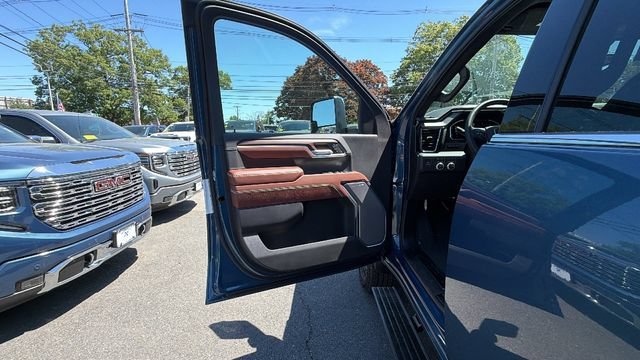 New 2026 GMC Sierra 2500 Denali Ultimate AWD/4WD image 12