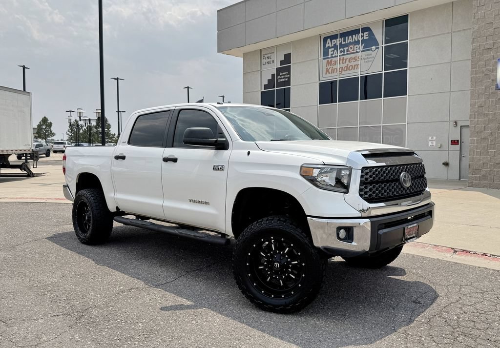 Used 2018 Toyota Tundra SR5 w/ SR5 Upgrade Package AWD/4WD image 2