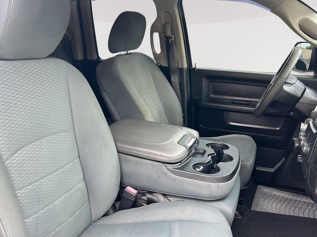 Used 2019 RAM 1500 Express w/ Express Value Package AWD/4WD image 19