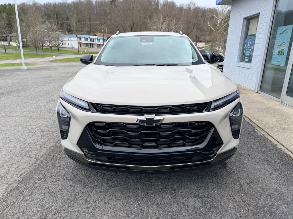 New 2026 Chevrolet Trax ACTIV image 2