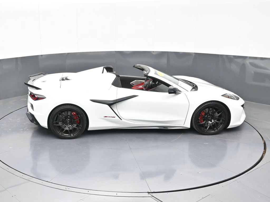 Used 2024 Chevrolet Corvette Z06 RWD image 51