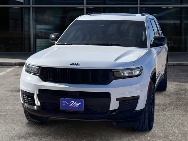 Used 2025 Jeep Grand Cherokee L Altitude image 7