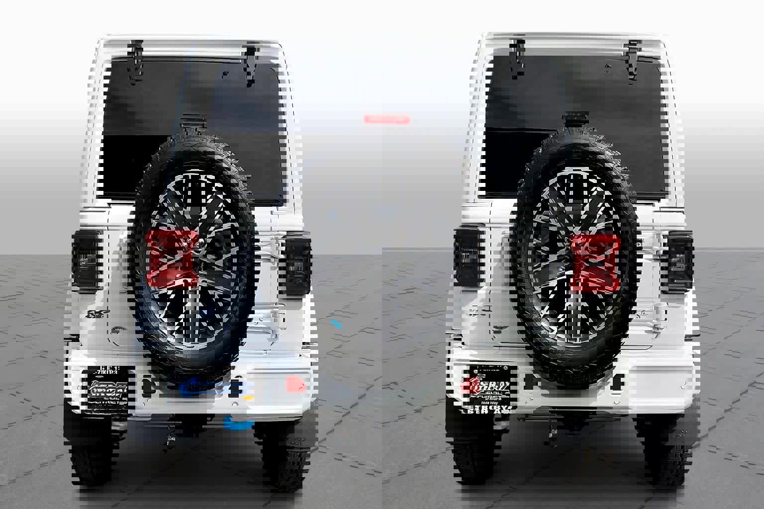 Used 2023 Jeep Wrangler Unlimited Sahara image 4