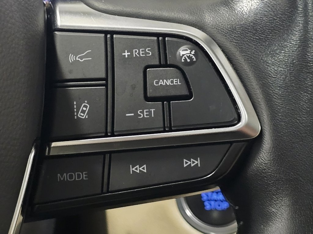 Certified 2020 Toyota Highlander Limited image 32