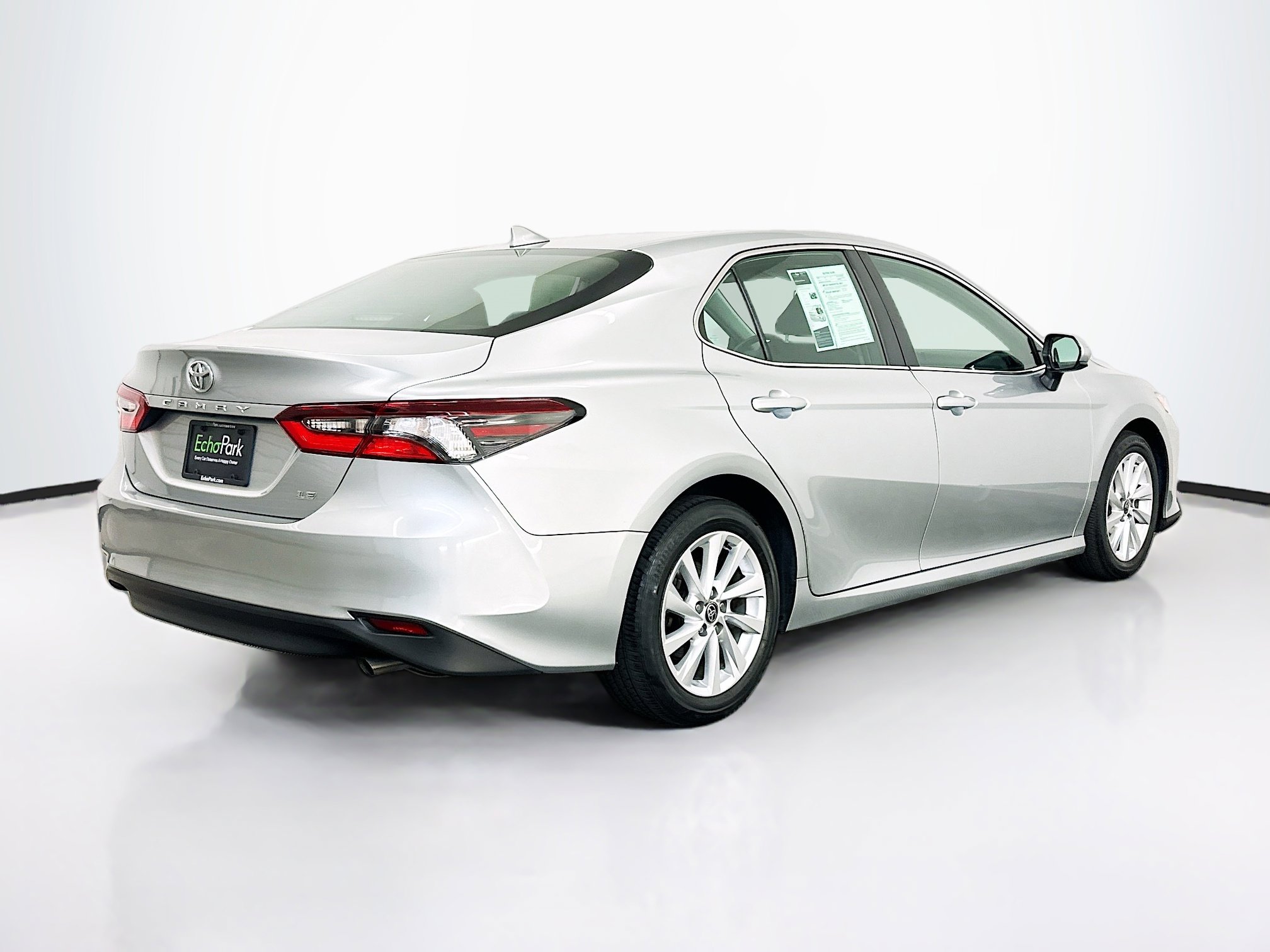 Used 2023 Toyota Camry LE FWD image 9