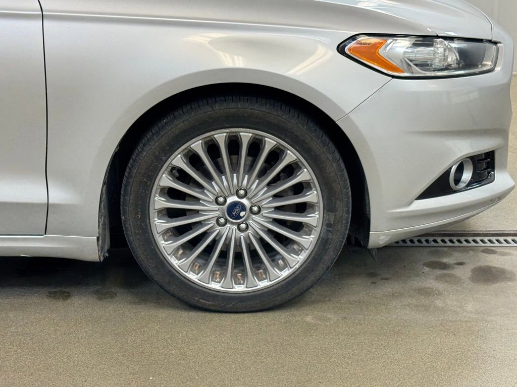 Used 2016 Ford Fusion Titanium image 4
