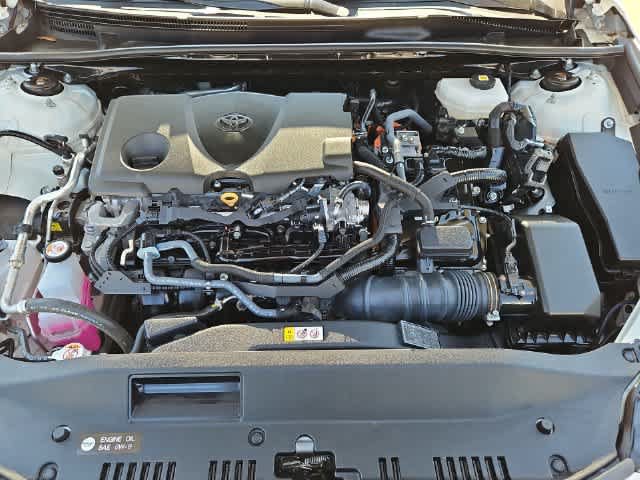 Used 2025 Toyota Camry LE FWD image 12