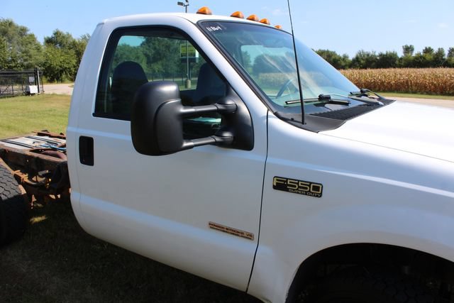 Used 2002 Ford F550 4x4 Regular Cab Super Duty image 6