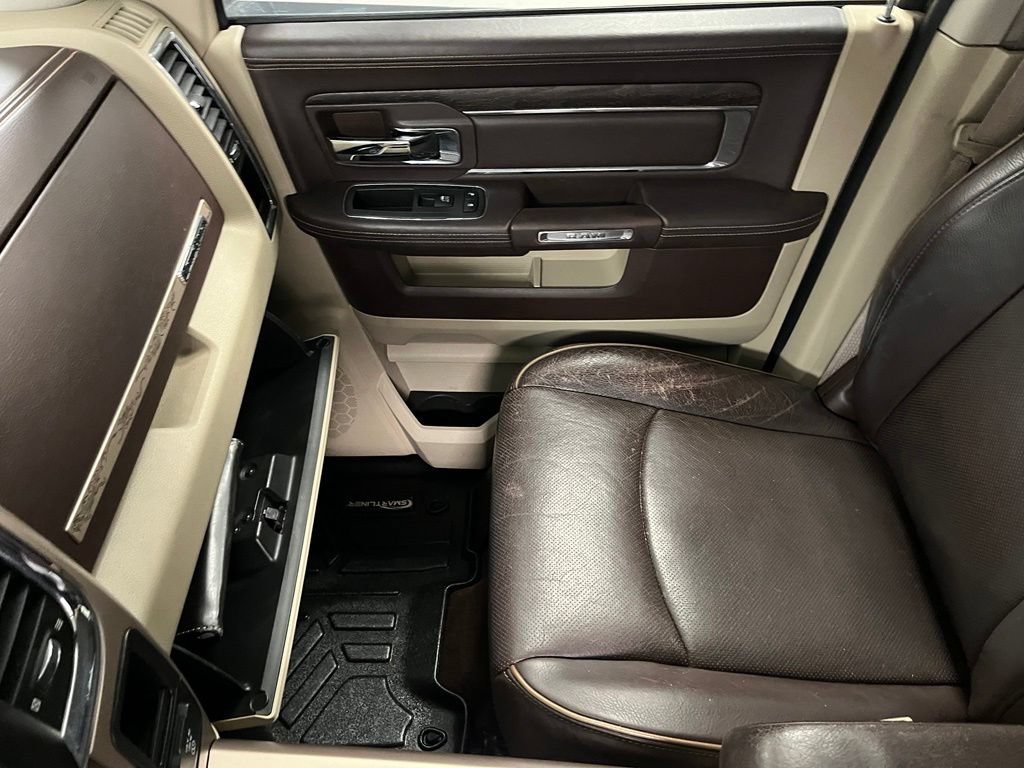Used 2014 RAM 2500 Longhorn w/ Convenience Group AWD/4WD image 40
