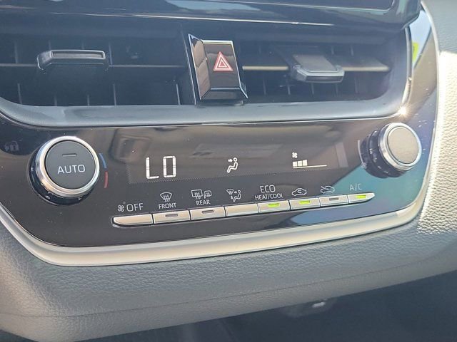 Used 2026 Toyota Corolla LE FWD image 27