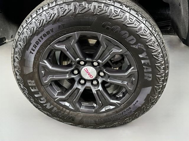 Used 2023 GMC Canyon Elevation image 27