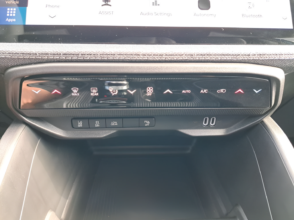 New 2026 Jeep Cherokee Laredo AWD/4WD image 21