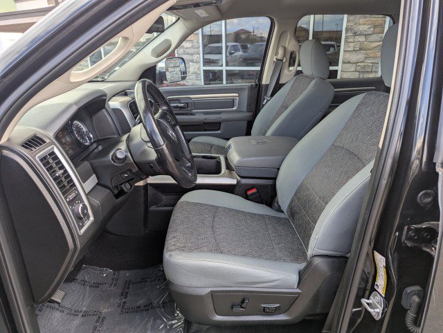 Used 2018 RAM 2500 SLT w/ Luxury Group AWD/4WD image 11