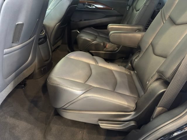Used 2020 Cadillac Escalade Premium Luxury AWD/4WD image 9