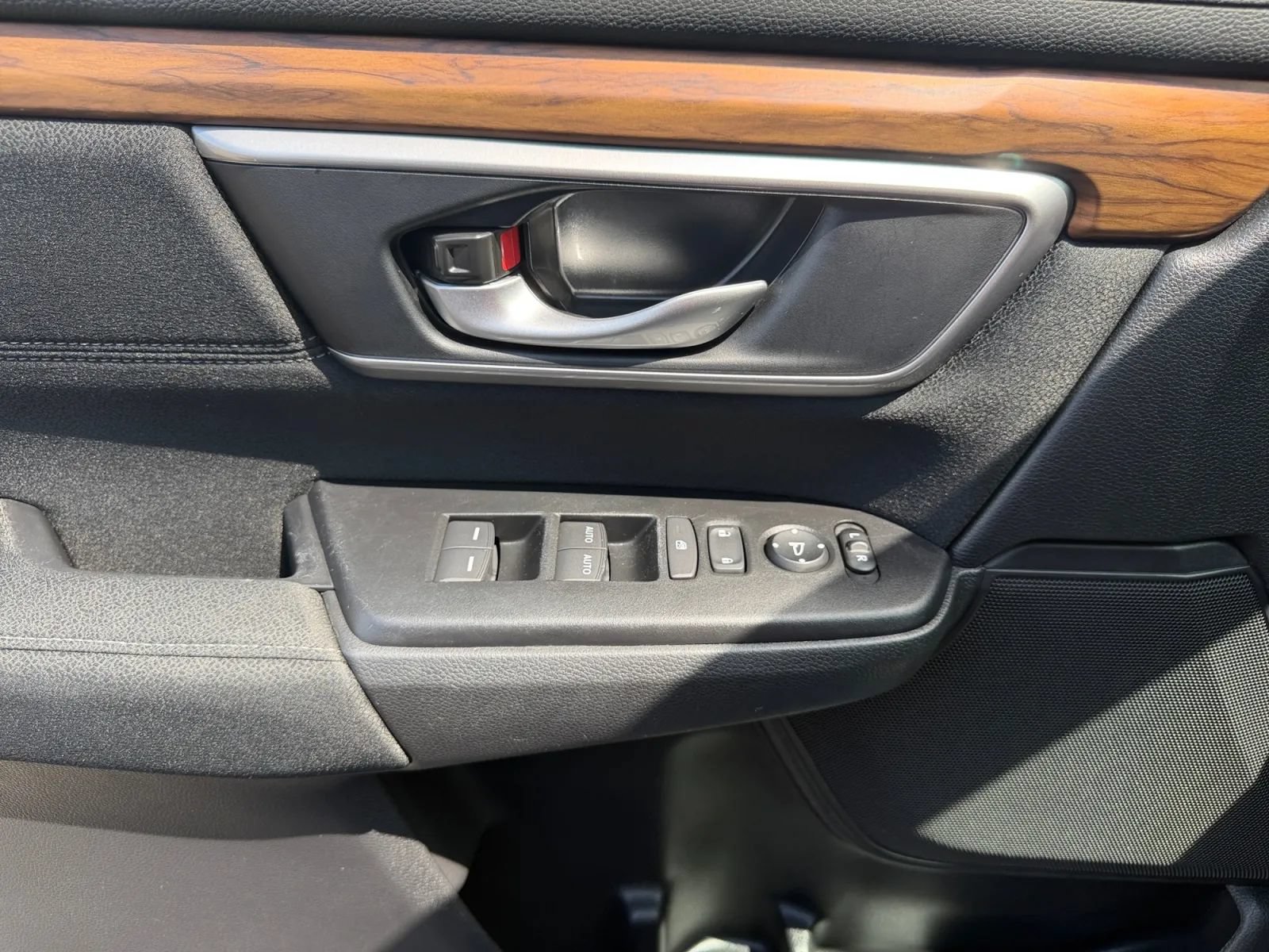 Used 2021 Honda CR-V EX image 14