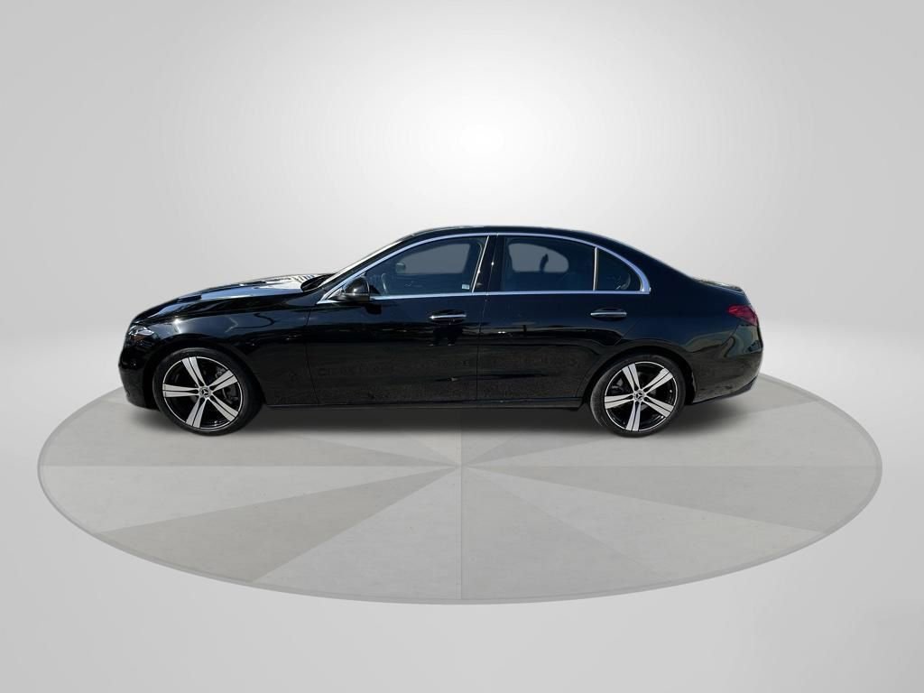 Used 2025 Mercedes-Benz C 300 4MATIC Sedan image 4