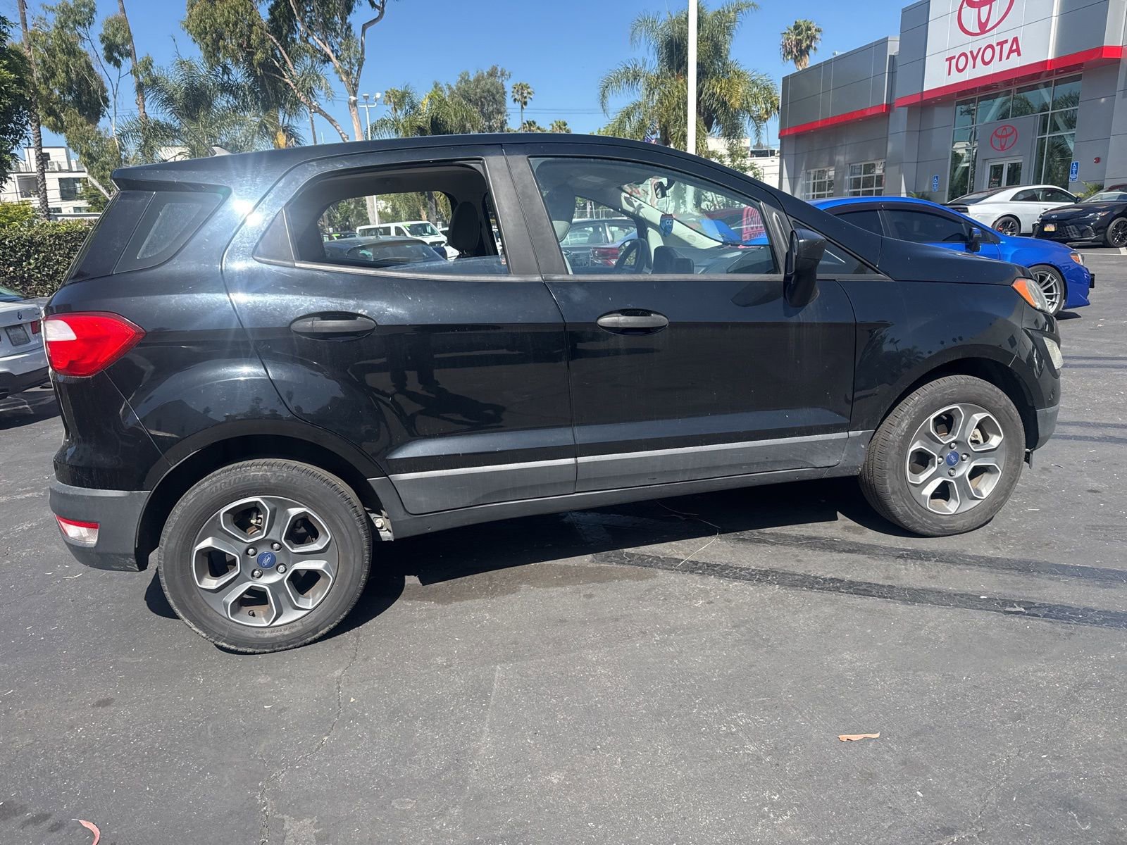Used 2020 Ford EcoSport S FWD image 6