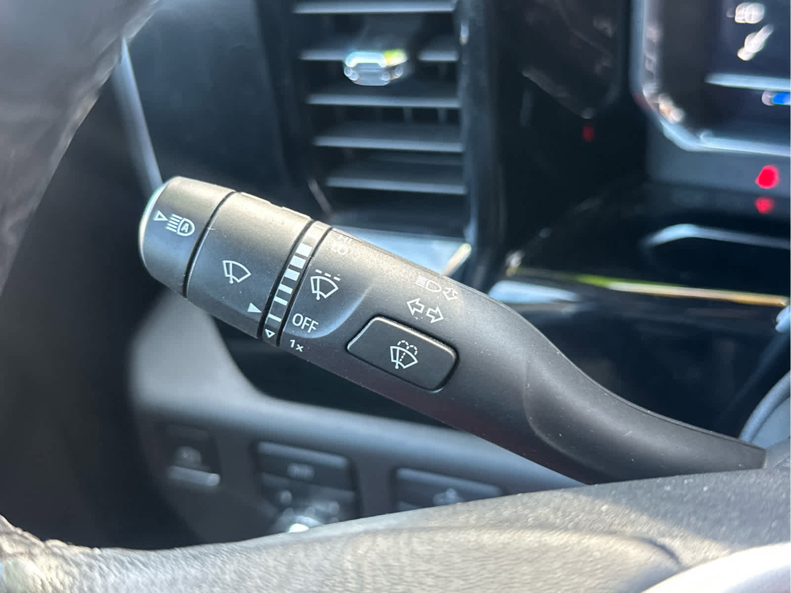 Used 2022 GMC Sierra 1500 Elevation image 33