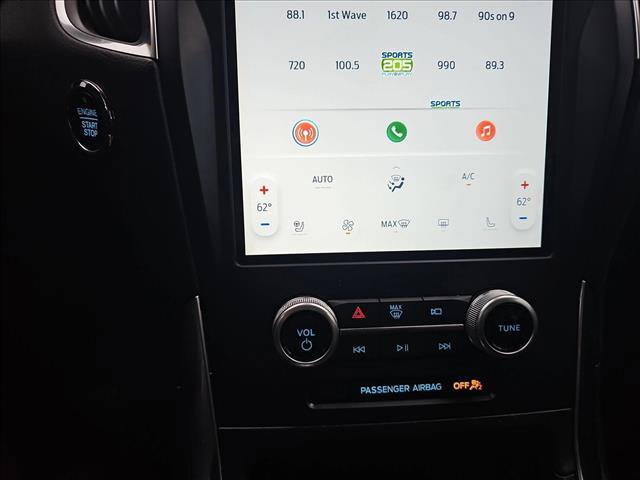 Used 2023 Ford Edge Titanium image 17