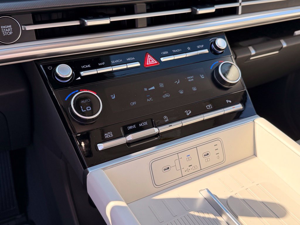 New 2027 Hyundai Santa Fe SEL FWD image 17