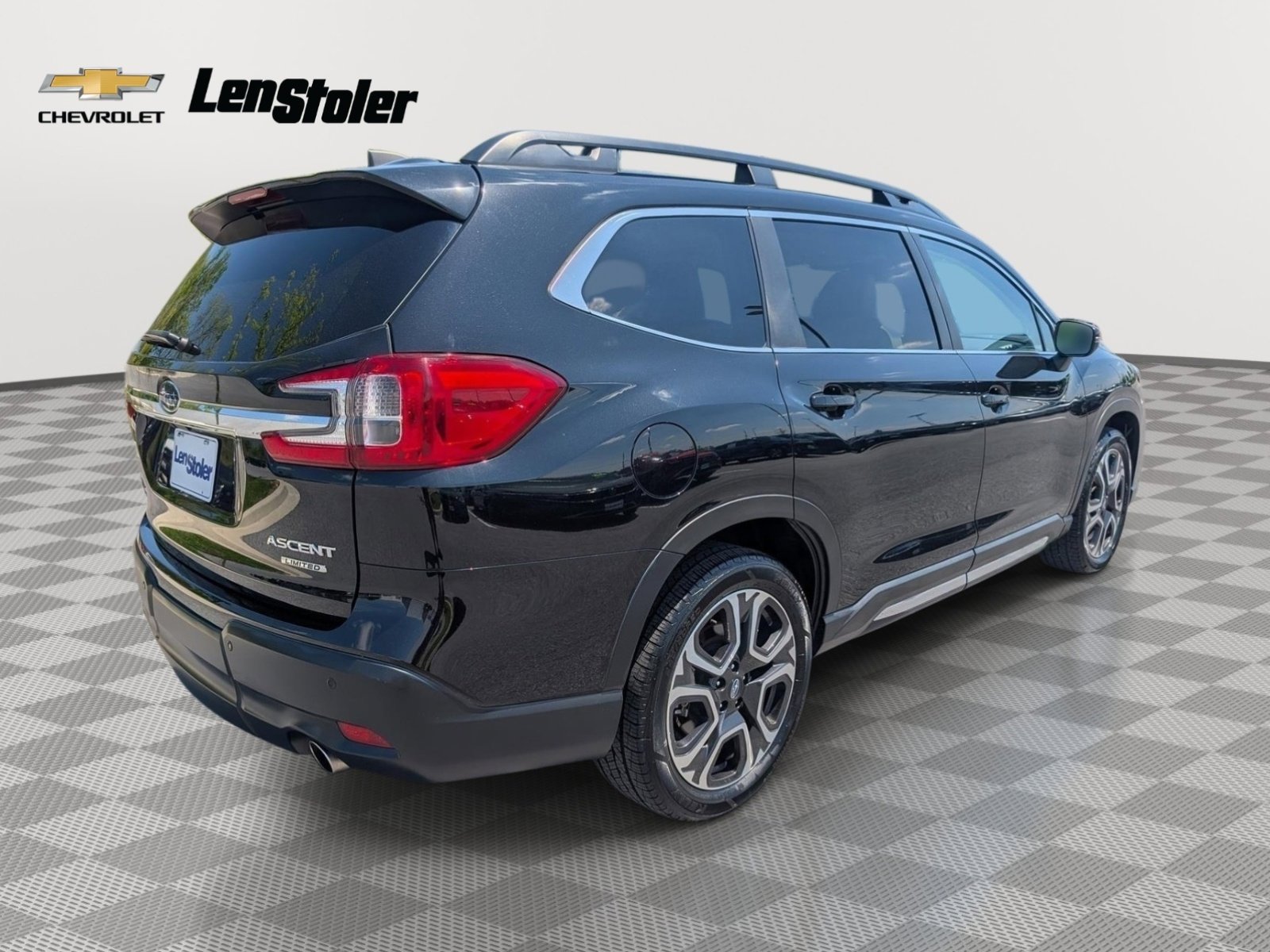 Used 2023 Subaru Ascent Limited AWD/4WD image 5