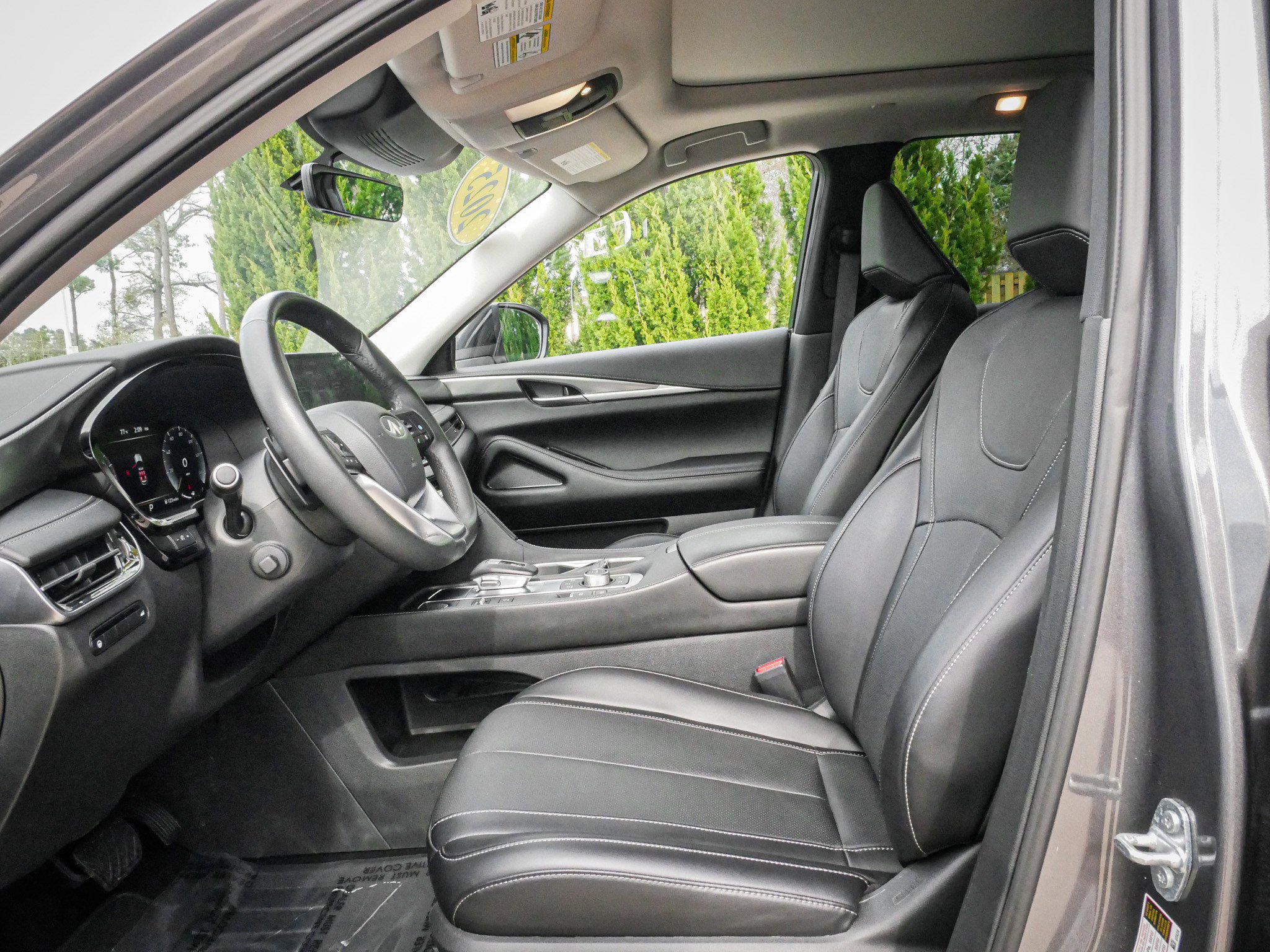 Used 2025 INFINITI QX60 Luxe AWD/4WD image 16