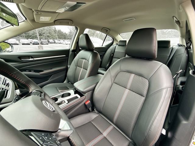 New 2025 Nissan Altima 2.5 SR image 12