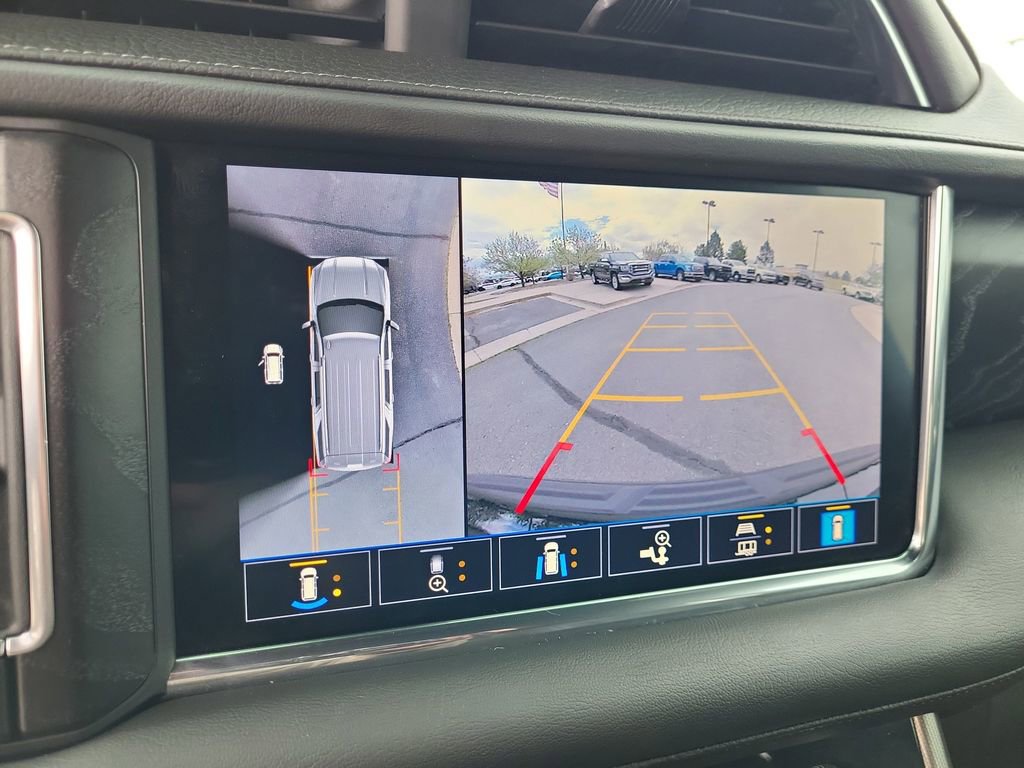 Used 2021 GMC Yukon Denali w/ Denali Premium Package image 20