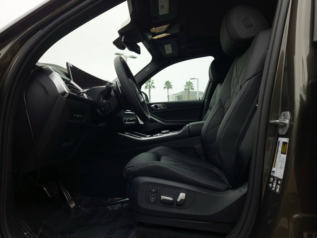 New 2026 BMW X5 xDrive40i w/ M Sport Package image 10