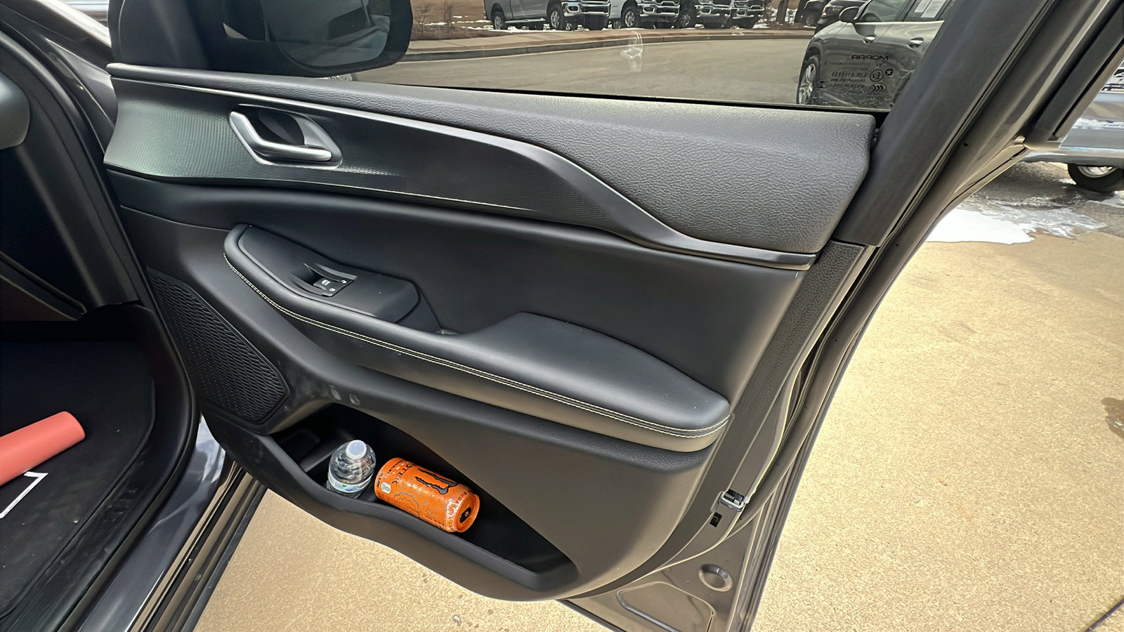 Used 2023 Jeep Grand Cherokee Altitude image 18