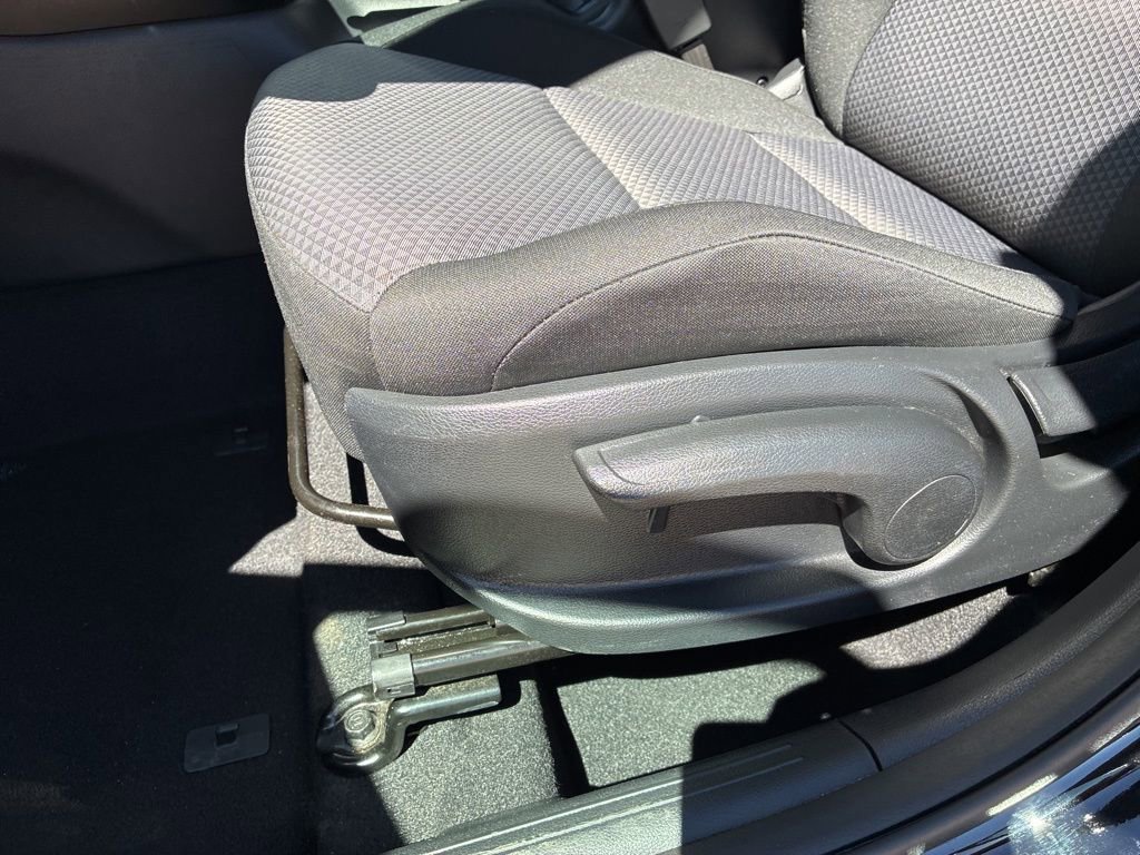 Certified 2025 Kia Soul LX FWD image 20