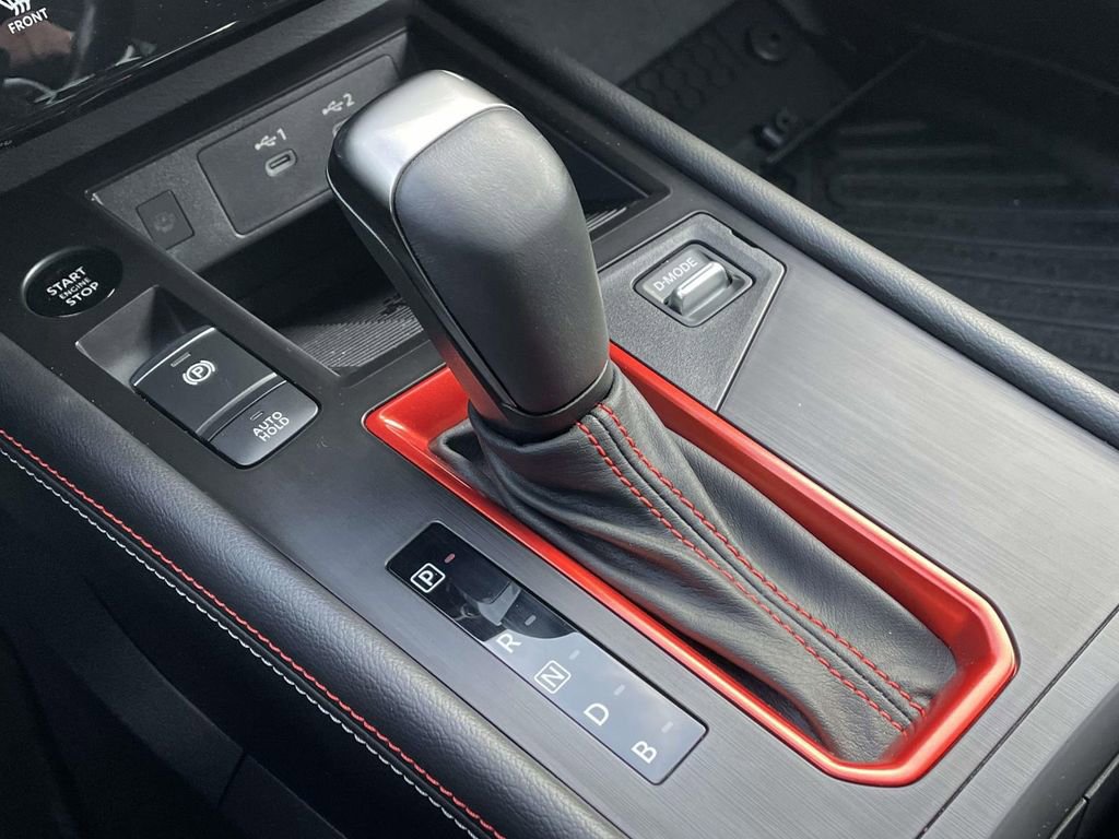 Used 2025 Nissan Kicks SR image 30