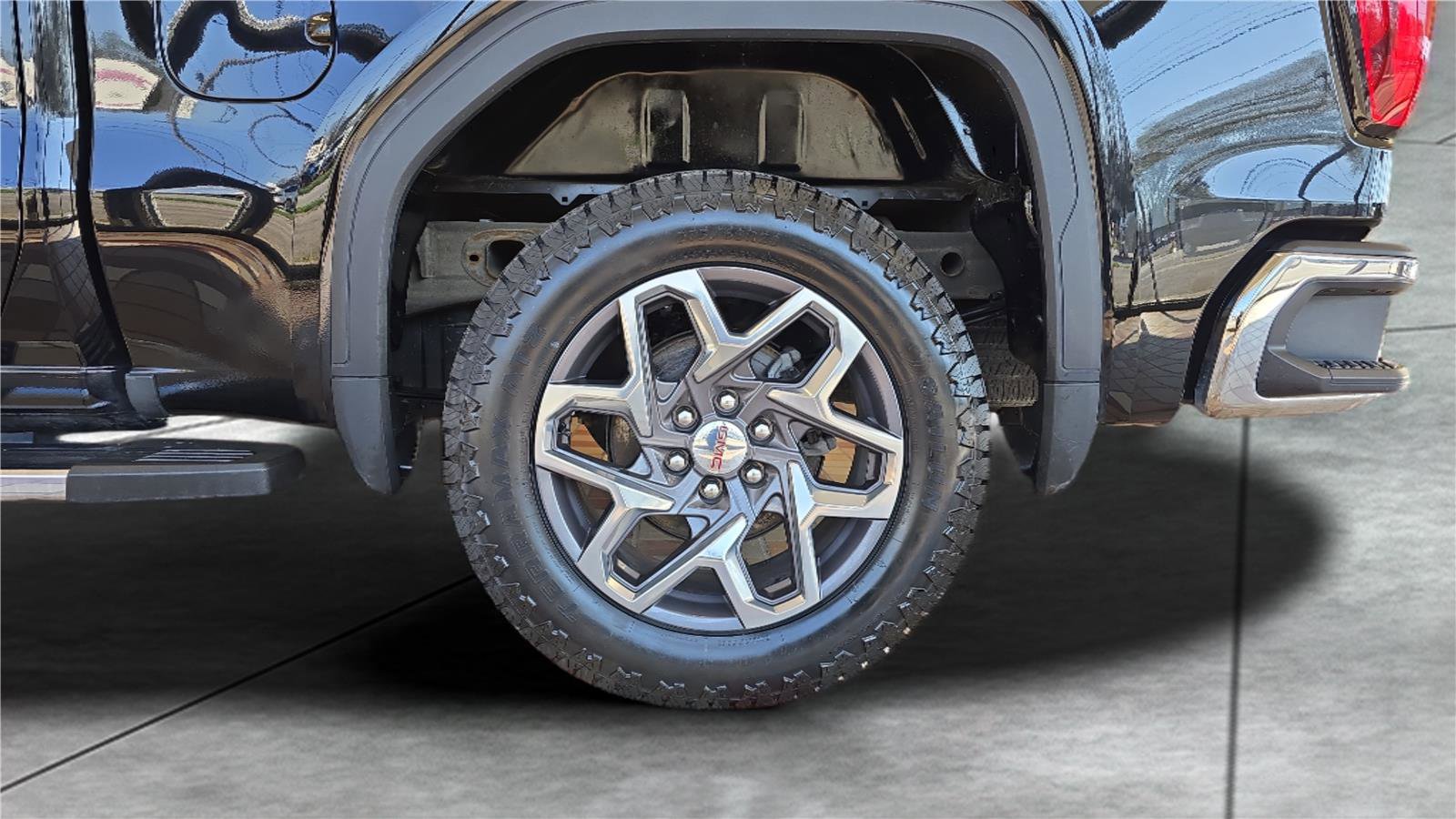 Used 2022 GMC Sierra 1500 SLE image 29