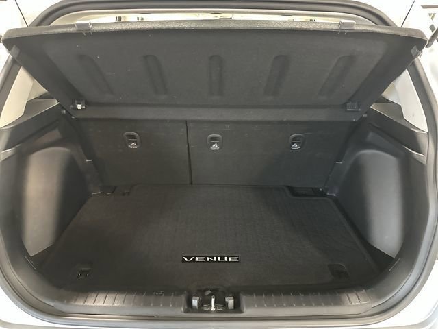 Used 2022 Hyundai Venue SEL w/ Cargo Package image 24