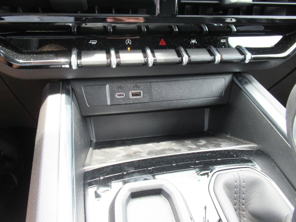 New 2026 GMC Canyon Elevation w/ Convenience Package RWD image 26