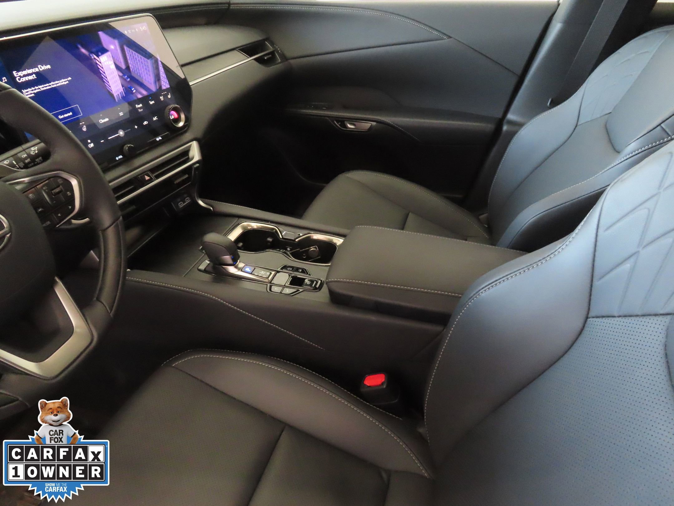 Used 2025 Lexus RX 350 Premium w/ Accessory Package image 23