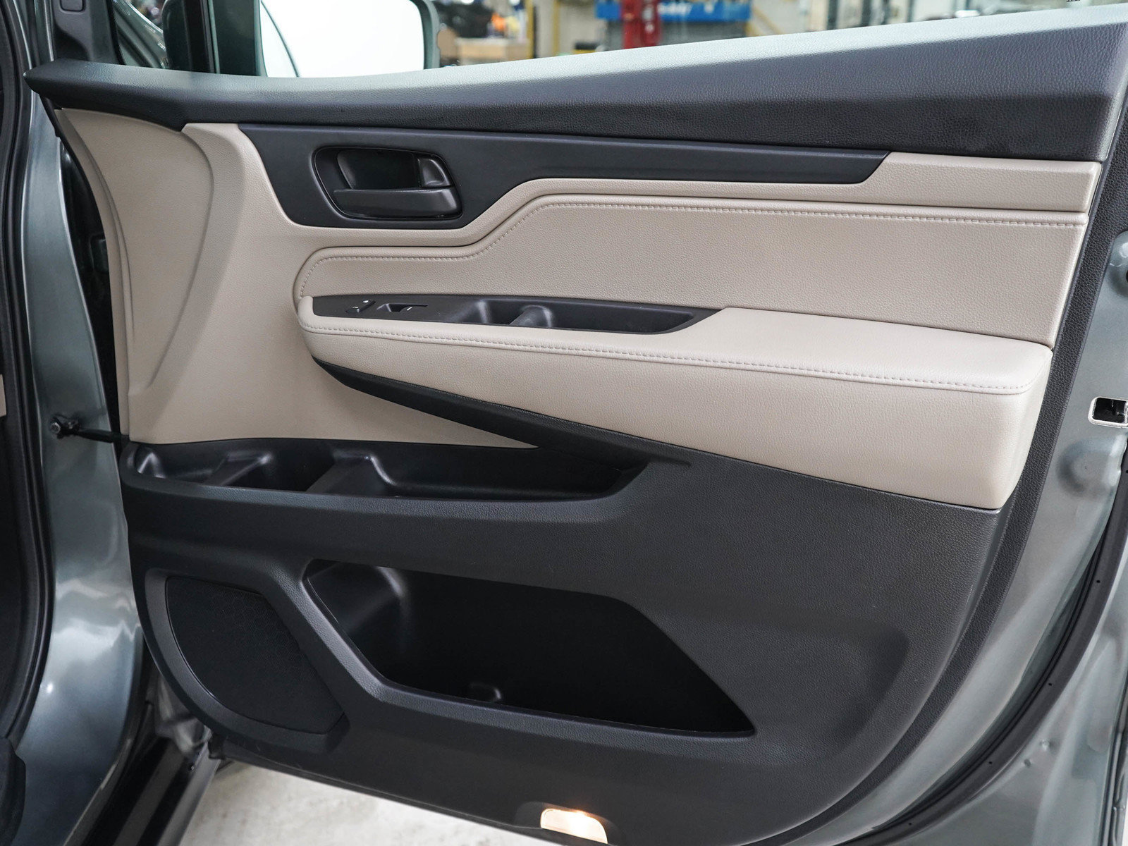 Used 2018 Honda Odyssey EX-L image 9