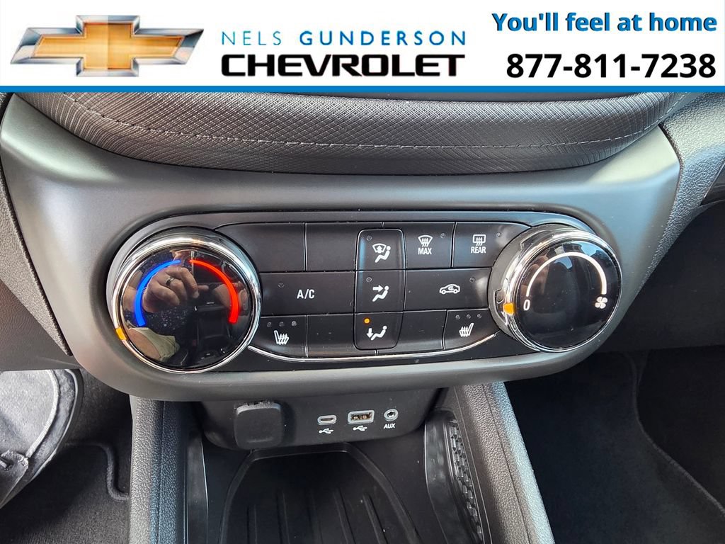 Used 2022 Chevrolet TrailBlazer LT FWD image 21