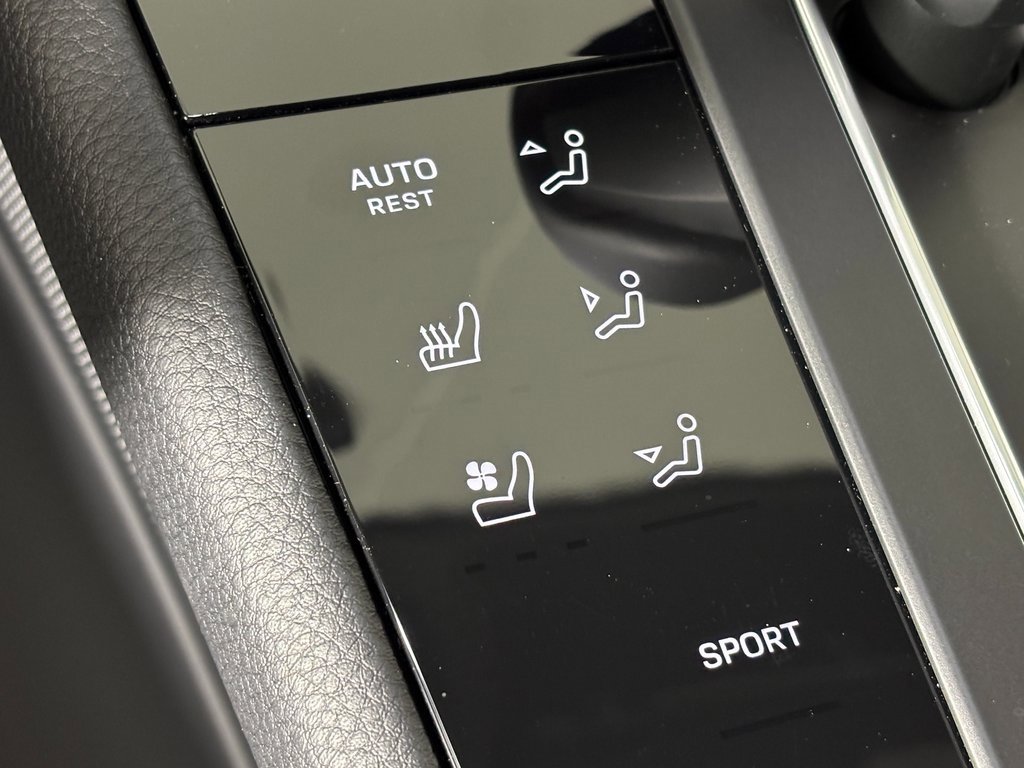 New 2026 Porsche Macan image 30