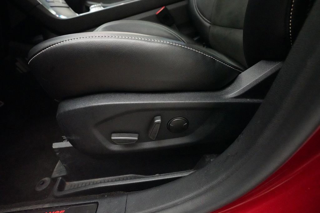 Used 2020 Ford Edge ST w/ Equipment Group 401A AWD/4WD image 31