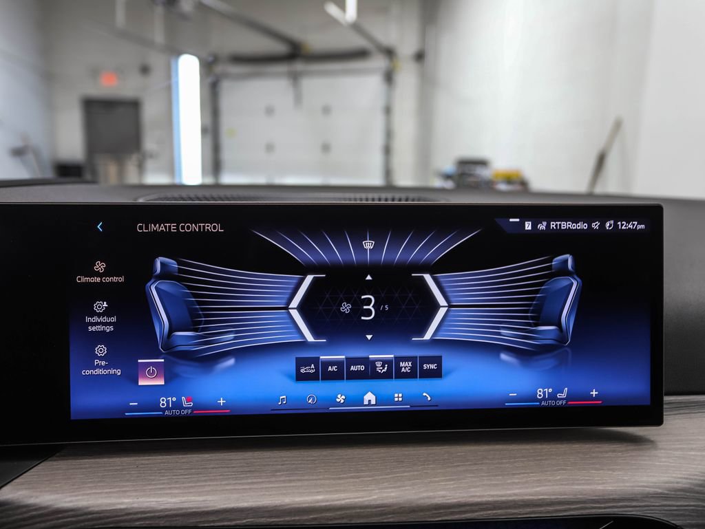 Used 2026 BMW i4 xDrive40i w/ Premium Package image 19