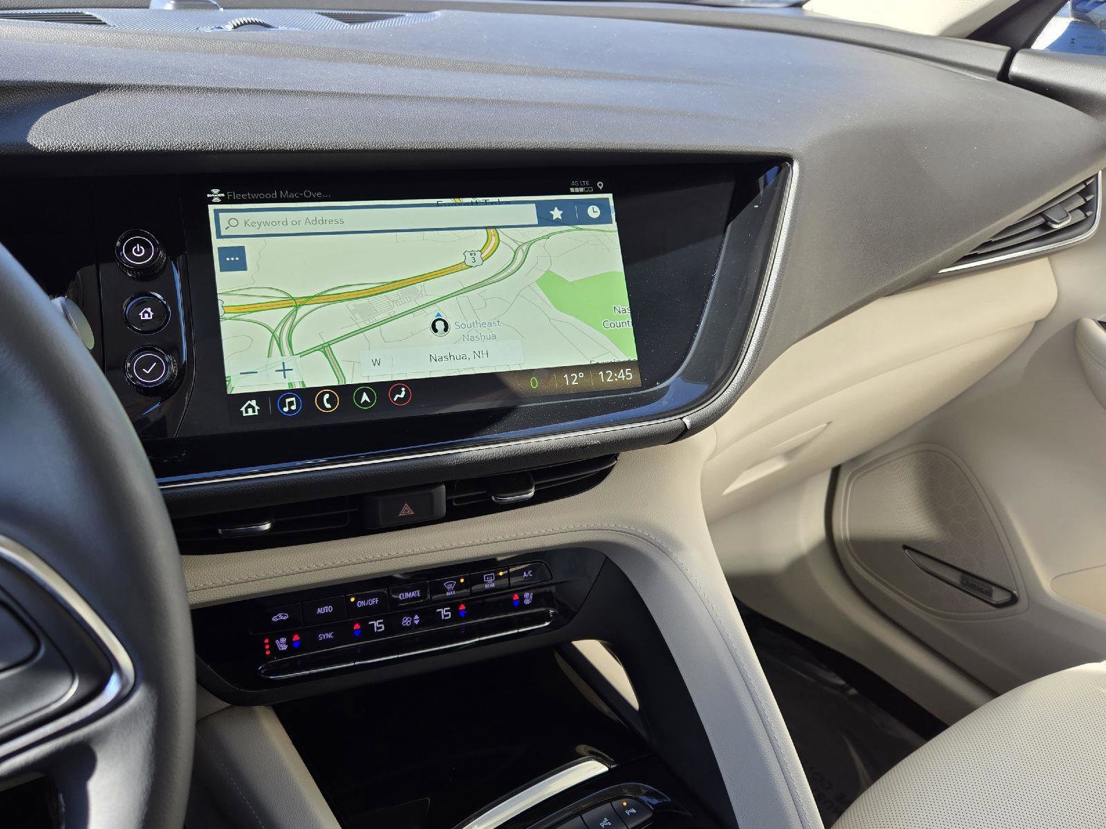 Used 2023 Buick Envision Avenir image 32
